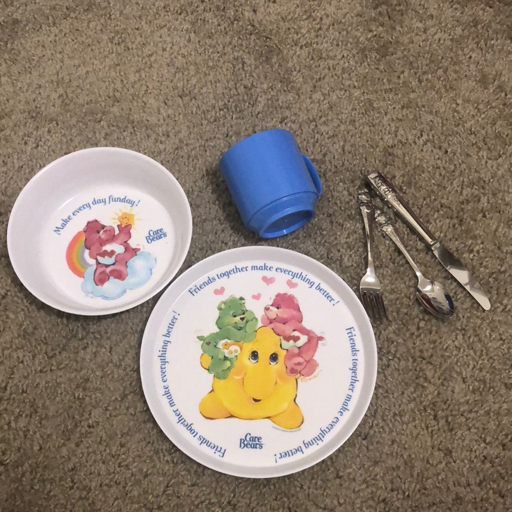 Antique care bear children’s dish set